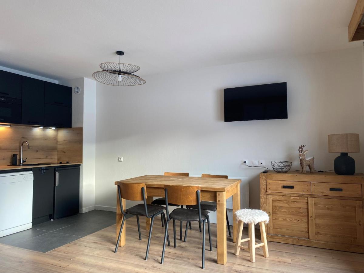 Renove T2, Vue Montagne Apartment Samoens